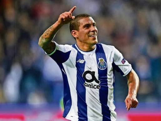 Maxi Pereira Maxi Pereira